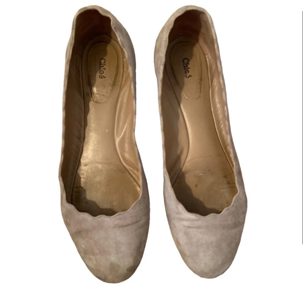 Chloe Grey Suede Scalloped Ballet Flat. Size 37.